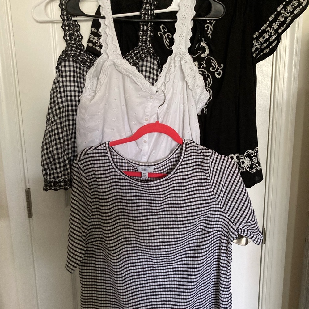 Croft & Barrow Black and White Striped Top with 3 old navy fun b&w tops